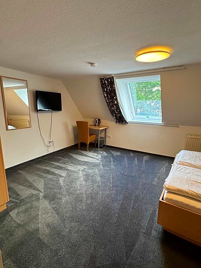 Photo 1 of 7 of Double Room