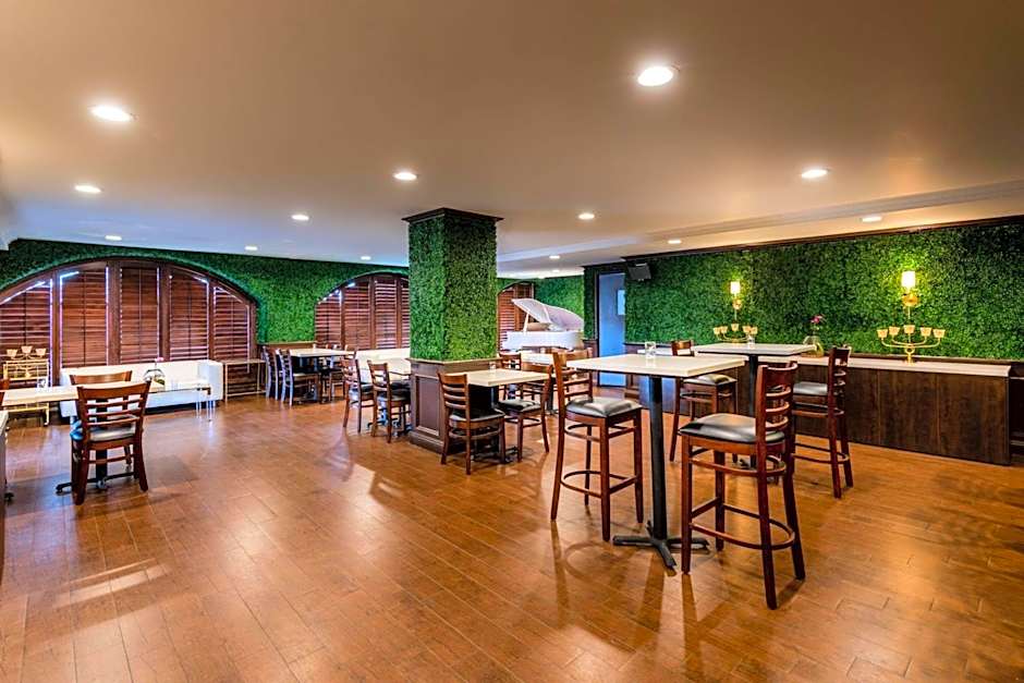 The Volare, Ascend Hotel Collection