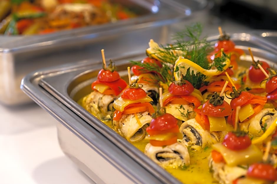 GRAVEL HOTELS SELECT