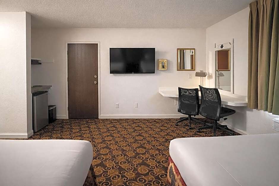 Granada Inn