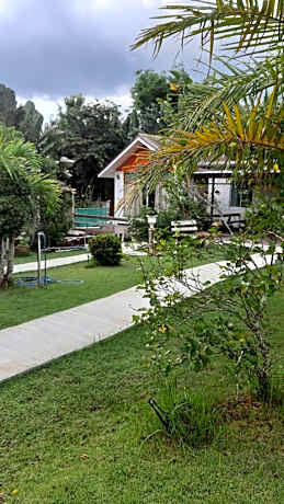 Bungalow with Garden View