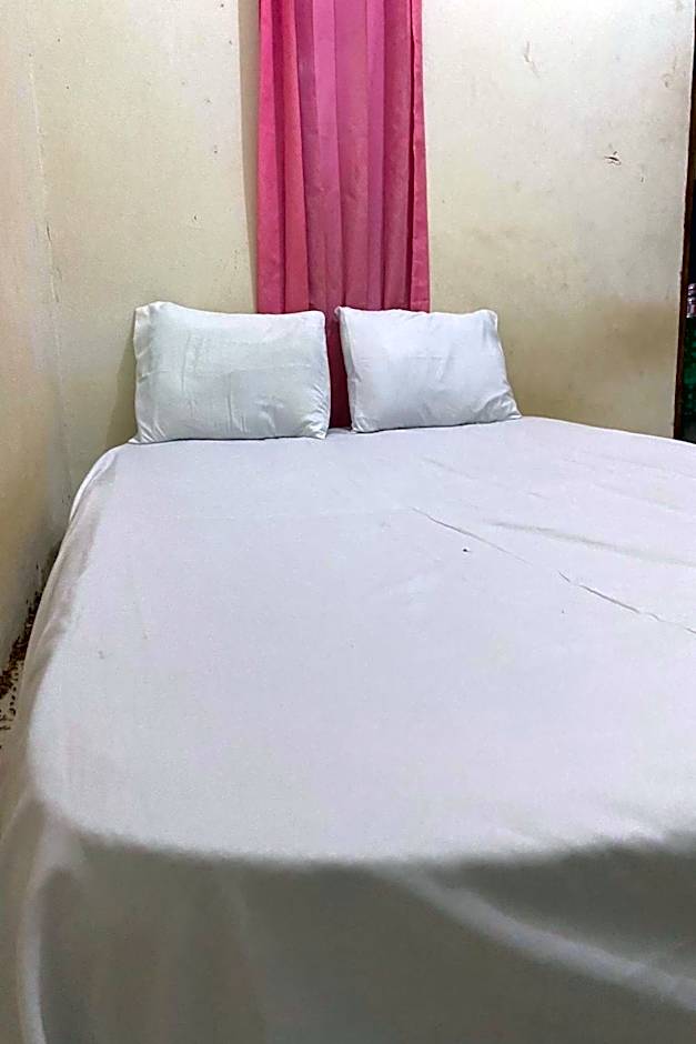 OYO Life 93259 Kos Kurnia