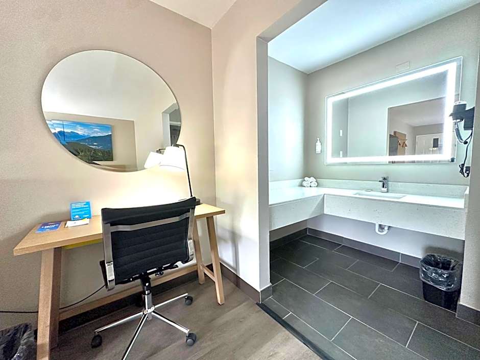 Days Inn & Suites by Wyndham Bossier City - Casino Area