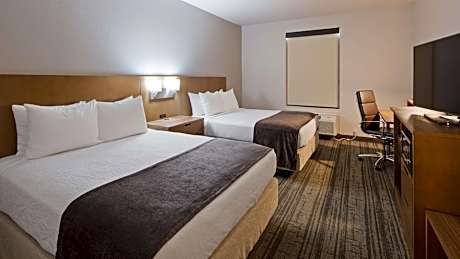 Queen Room with Two Queen Beds - Disability Access