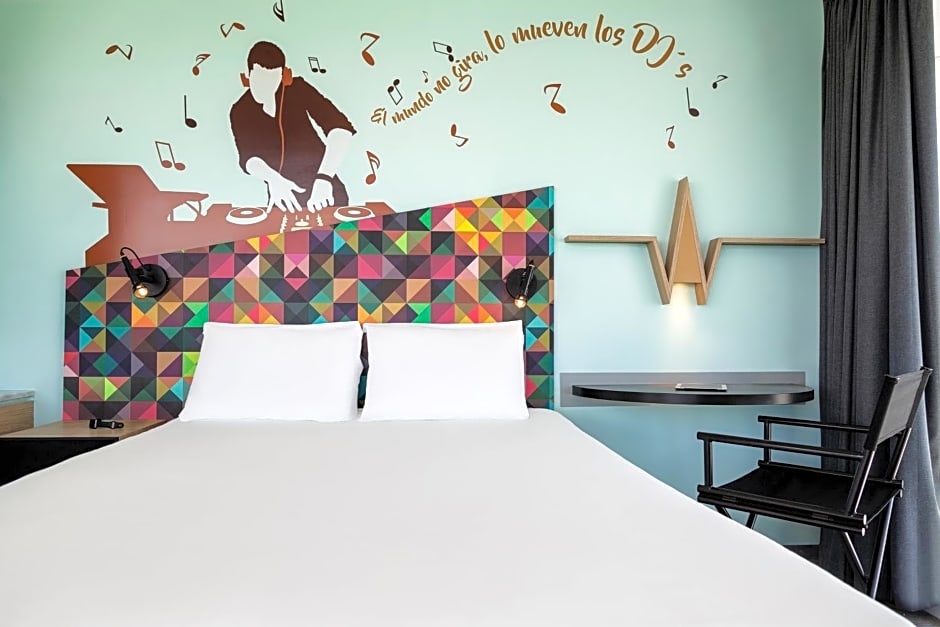 ibis Styles Merida Galerias