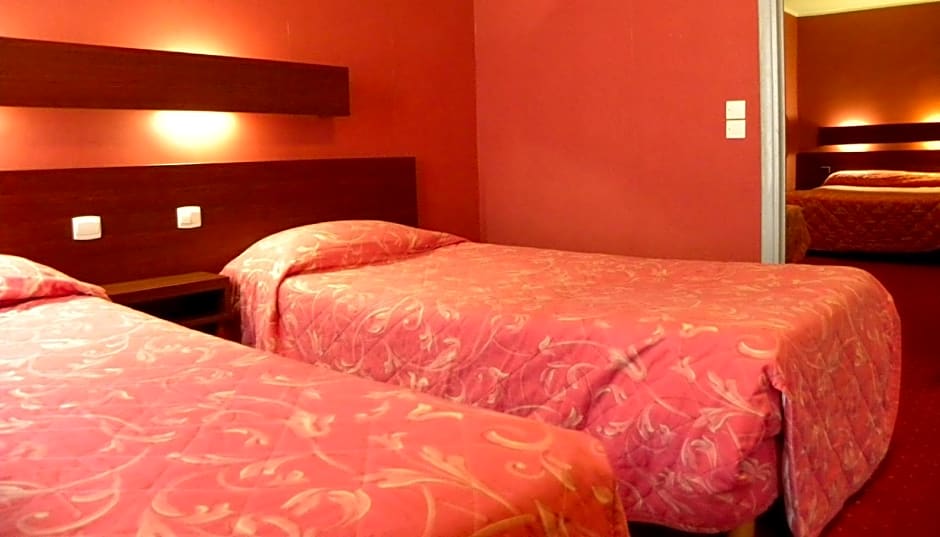 Hotel Camelia International