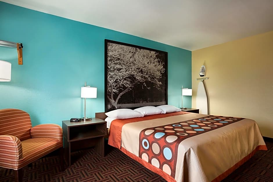 Super 8 by Wyndham Mt. Vernon