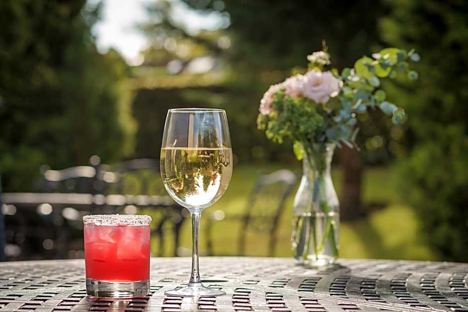 Macdonald Crutherland House