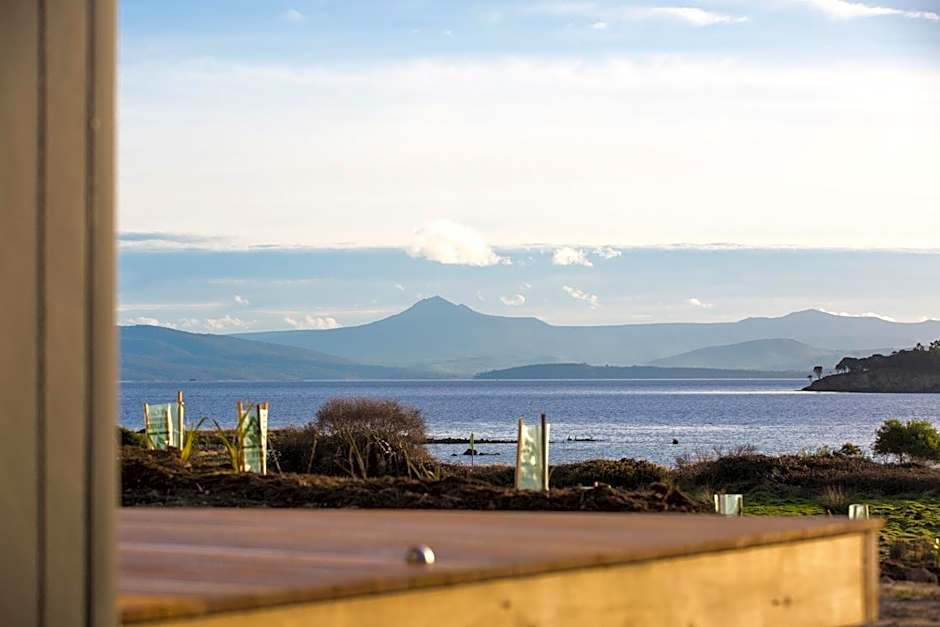 Bruny Island Escapes and Hotel Bruny