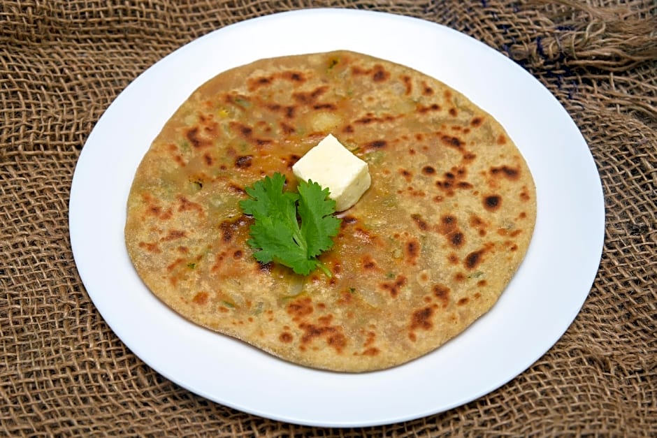 OYO 10685 Hotel Centre Point