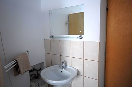 Double or Twin Room with Washbasin
