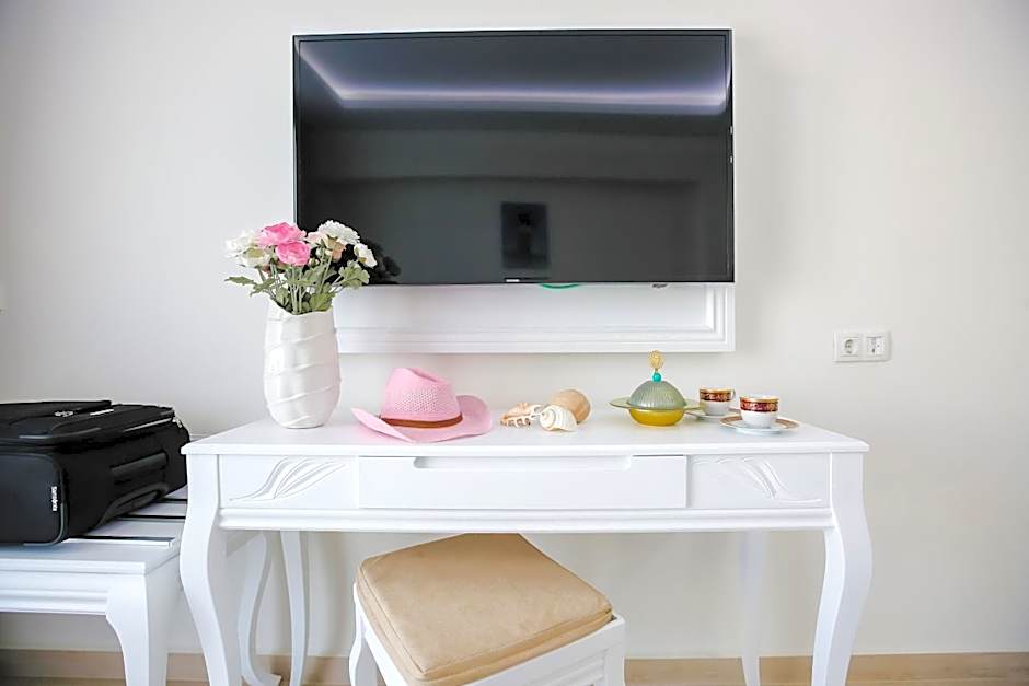 Princess Kinli Suites Hotel