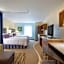 Home2 Suites By Hilton Milwaukee Airport, WI