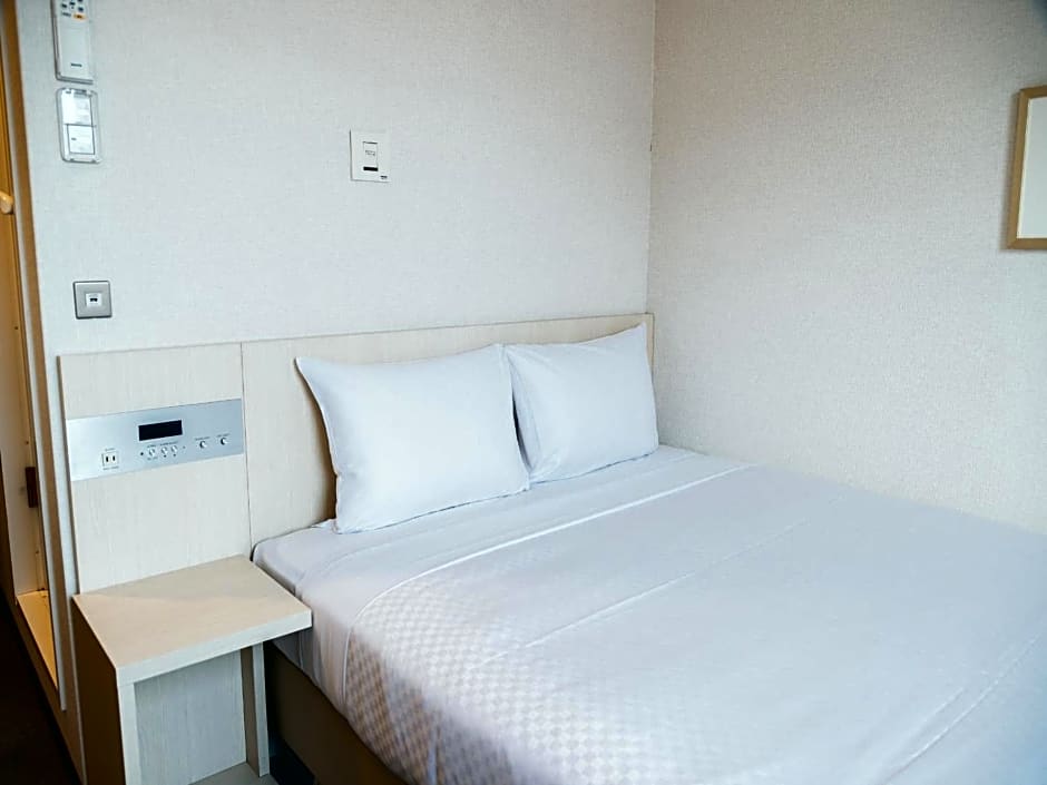 Quintessa Hotel Kokura Comic & Books