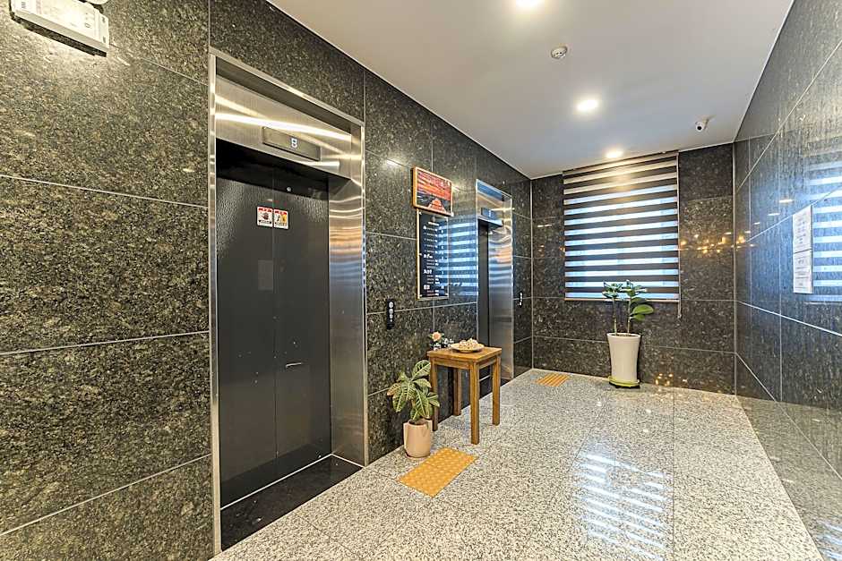 Gimpo Pentastar Hotel