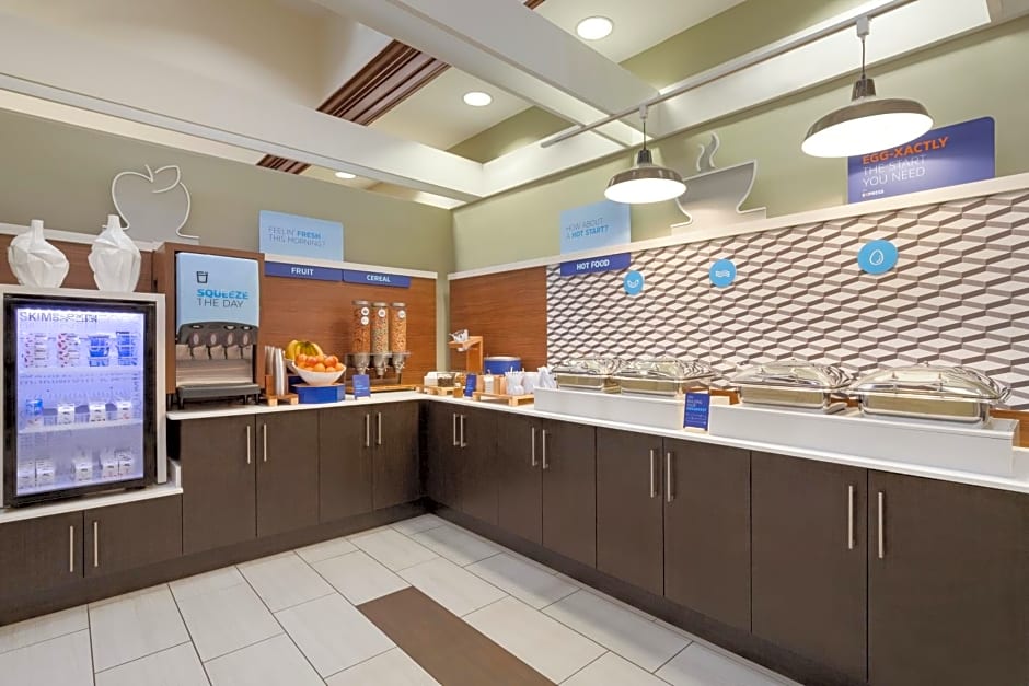 Holiday Inn Express Hotel & Suites Mount Pleasant - Charleston