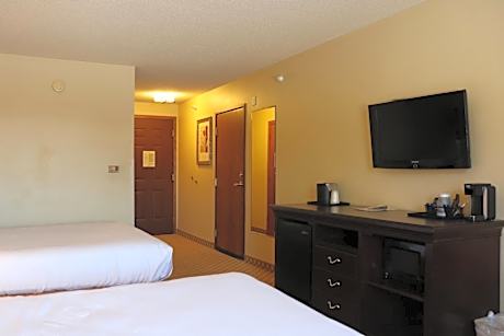 Queen Room with Two Queen Beds - Pet Friendly/Non-Smoking