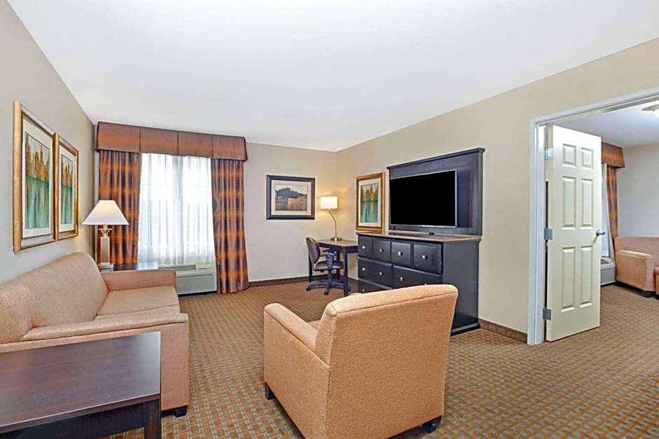 La Quinta Inn & Suites by Wyndham Paso Robles