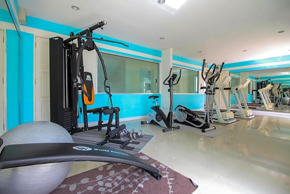 Mee sook Hotel and Residence