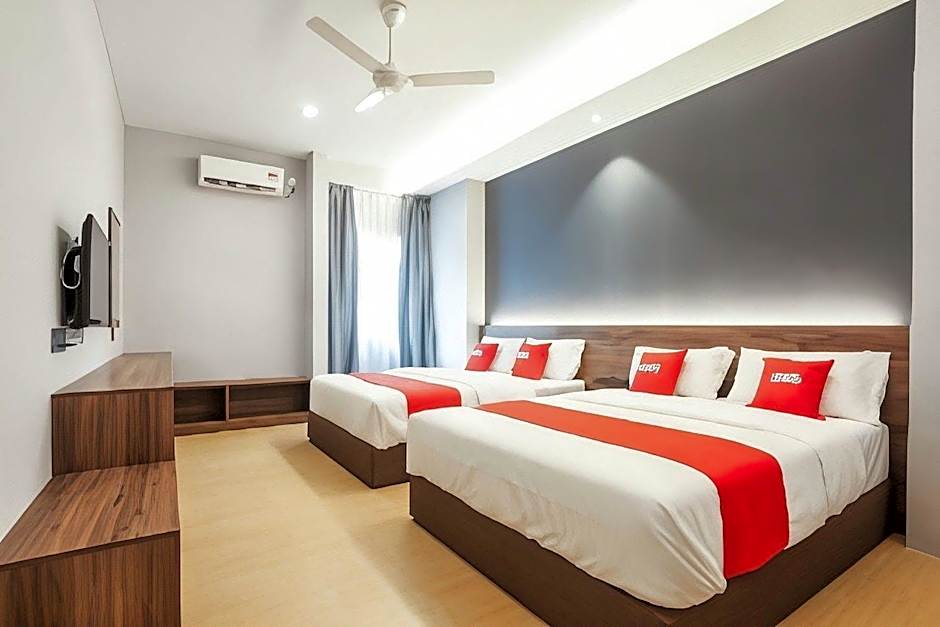 Lumut Hotel