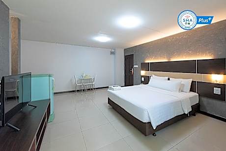 Deluxe Double Bed Room