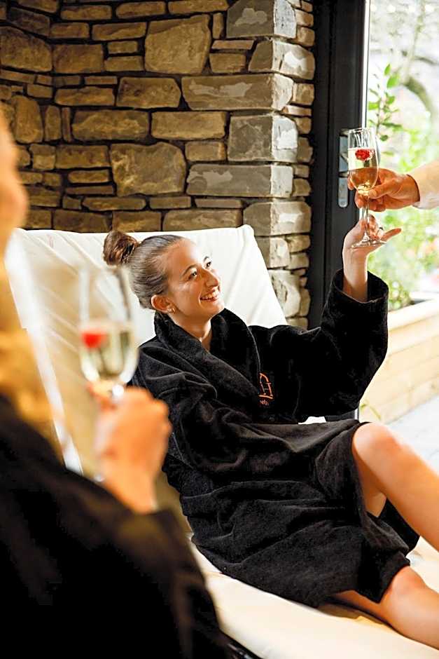 Lanelay Hall Hotel & Spa