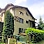 VillaWeb 9rooms - Long term business aparthotel 29 Euro per night per room, min 3months
