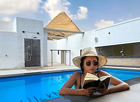 Villa Khufu Pyramids Hotel