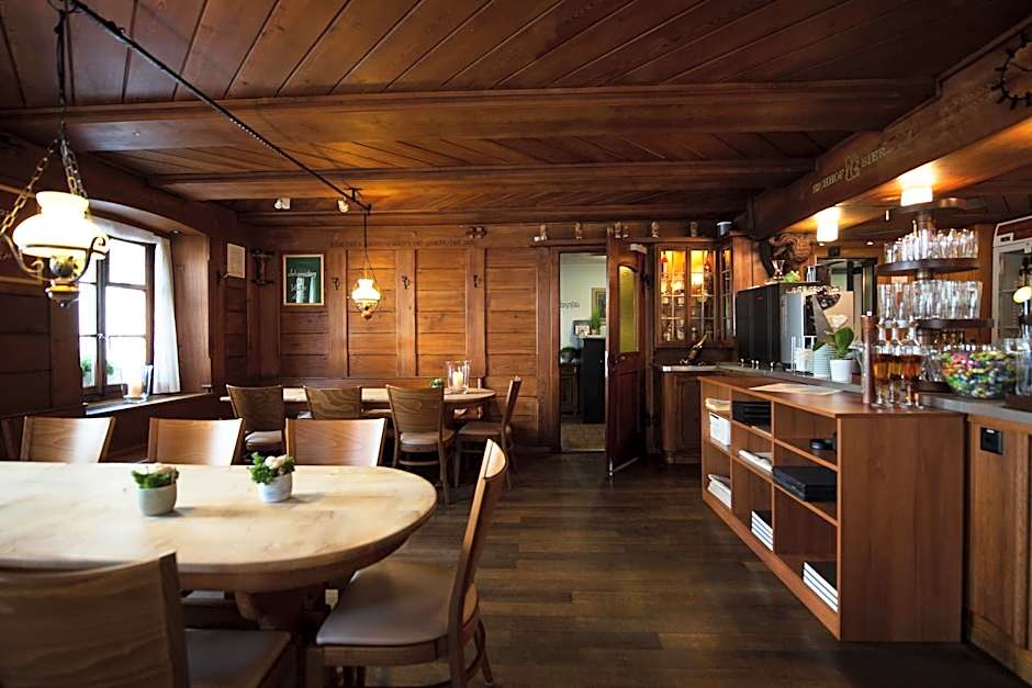 HOTEL & RESTAURANT Mohren
