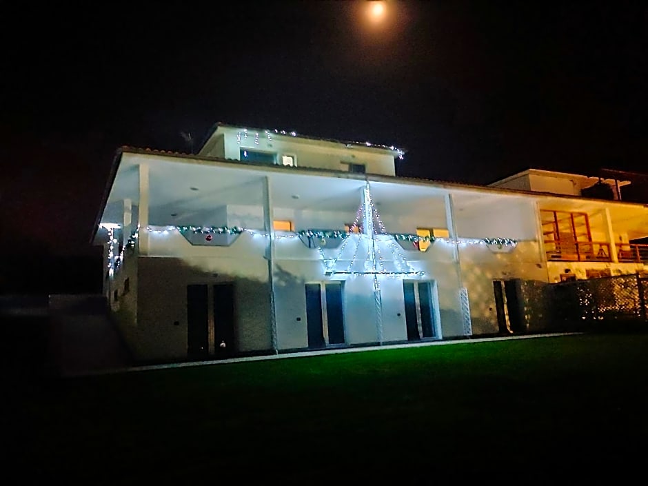 La staccionata bianca