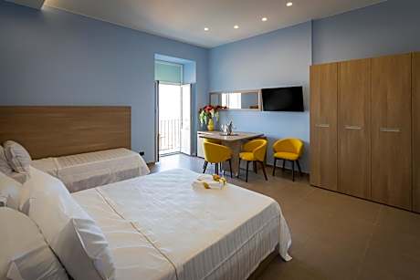 Deluxe Quadruple Room