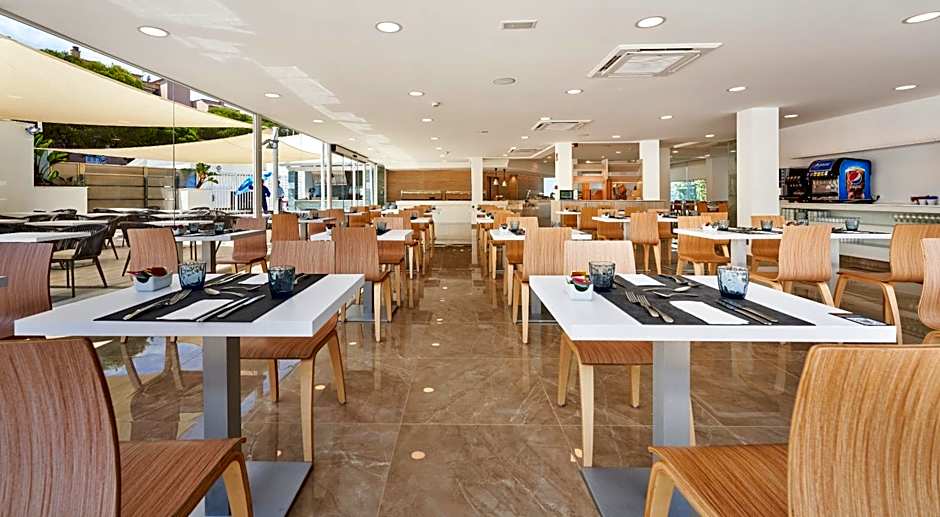 Globales Cala Bona Suites