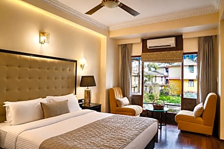 Boutique Room