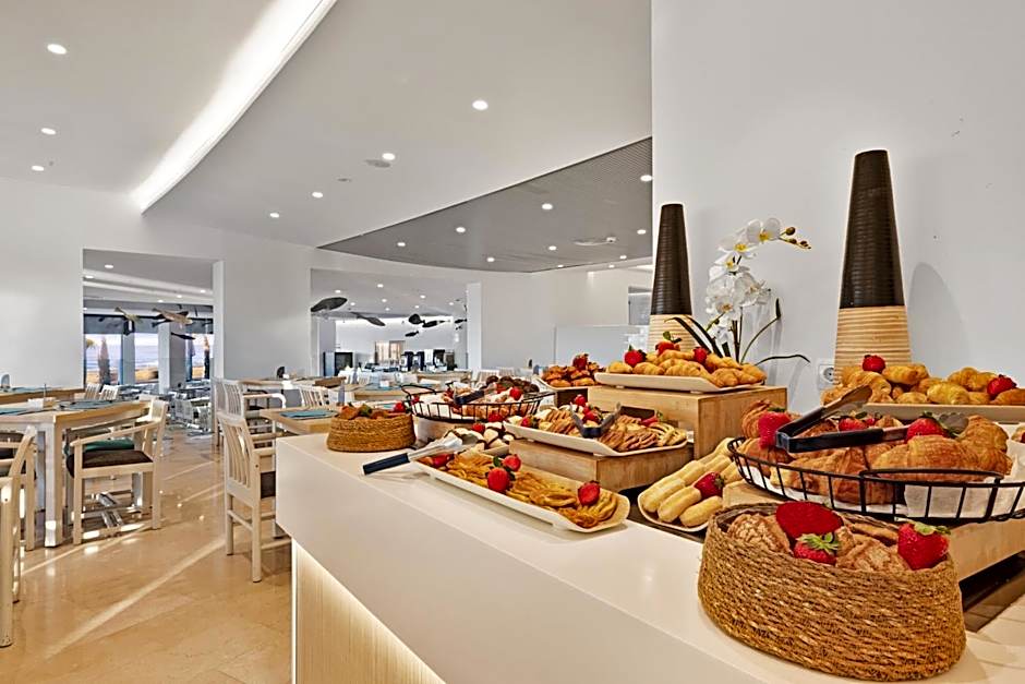 Aparthotel Fontanellas Playa