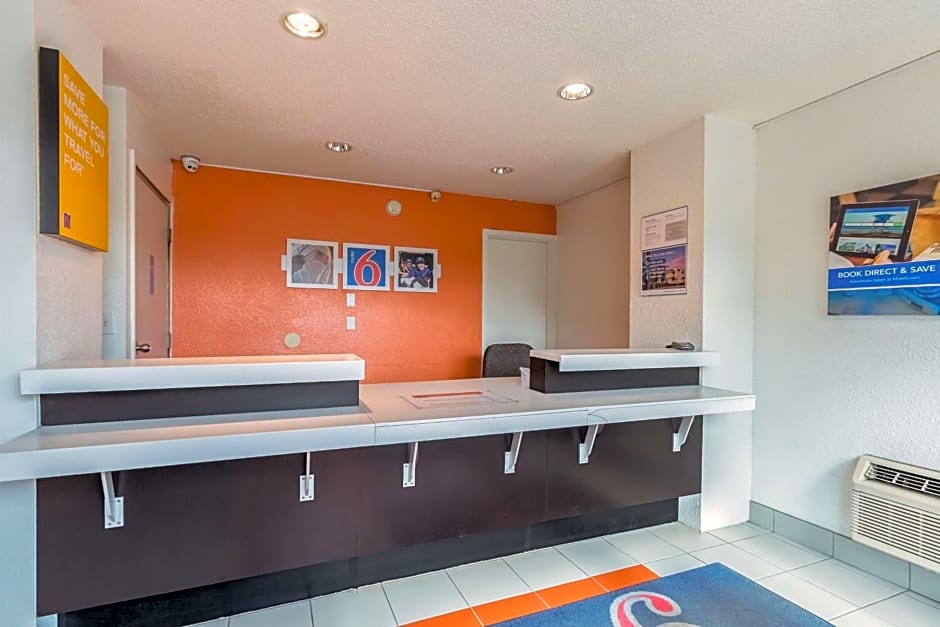 Motel 6-Beaverton, OR