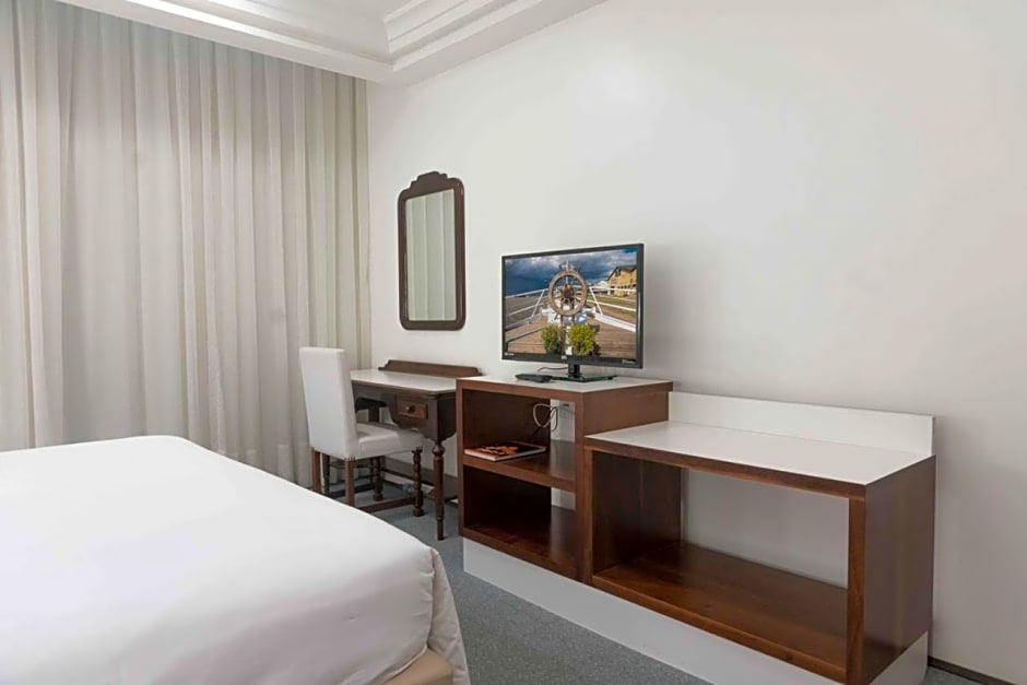 Plaza São Rafael Hotel