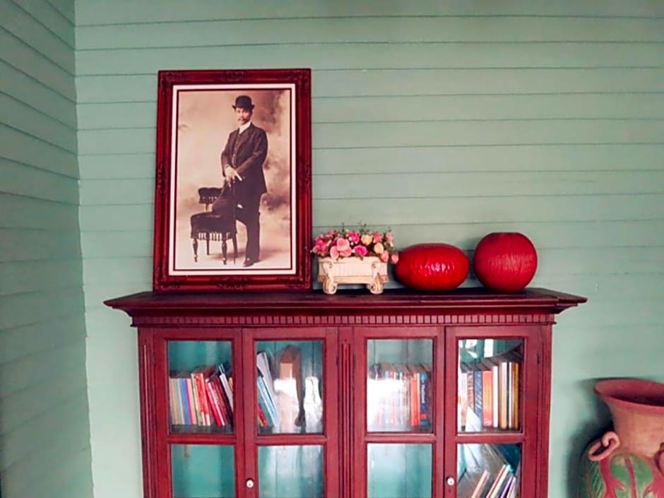 Khum Muang Min Boutique Hotel