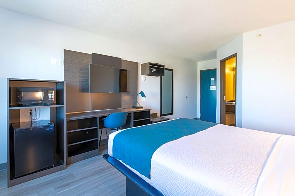 Motel 6-Fort Lupton, CO