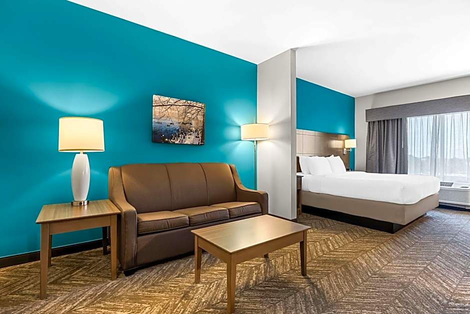 Best Western Plus Bolivar Hotel & Suites