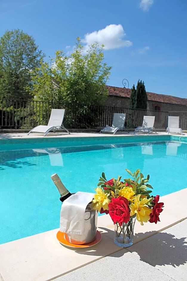 Logis Hôtel Vuillot