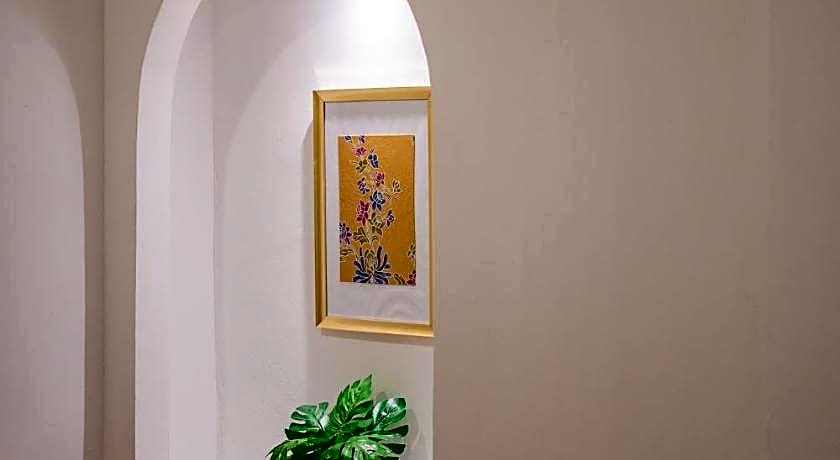 Isara Boutique Hotel and Cafe