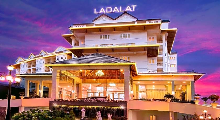 Ladalat Hotel