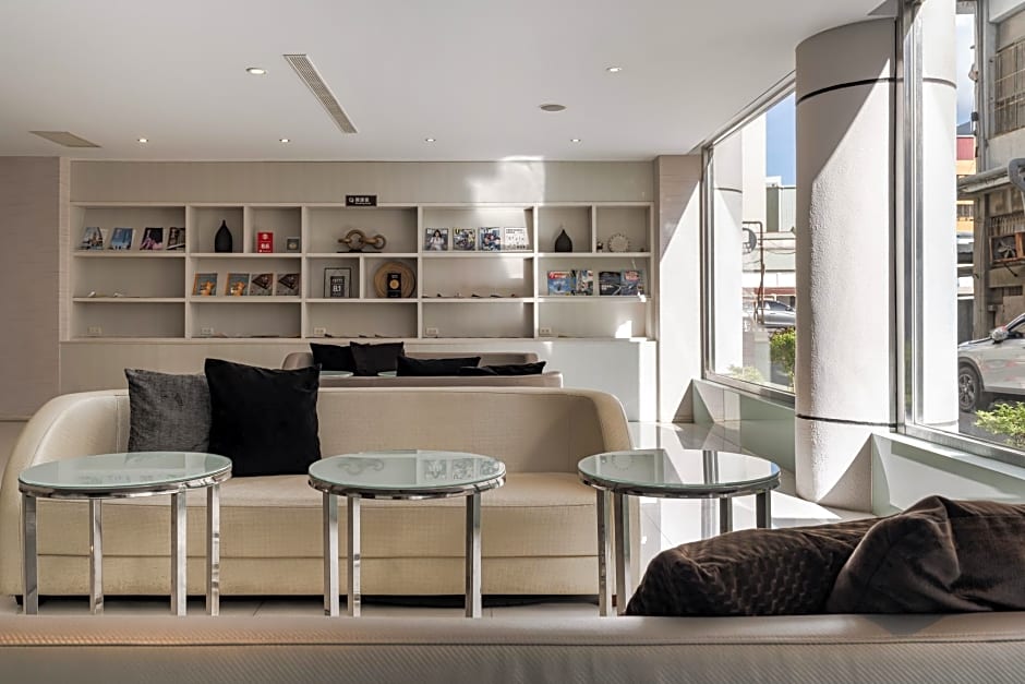 The Riverside Hotel Esthetics