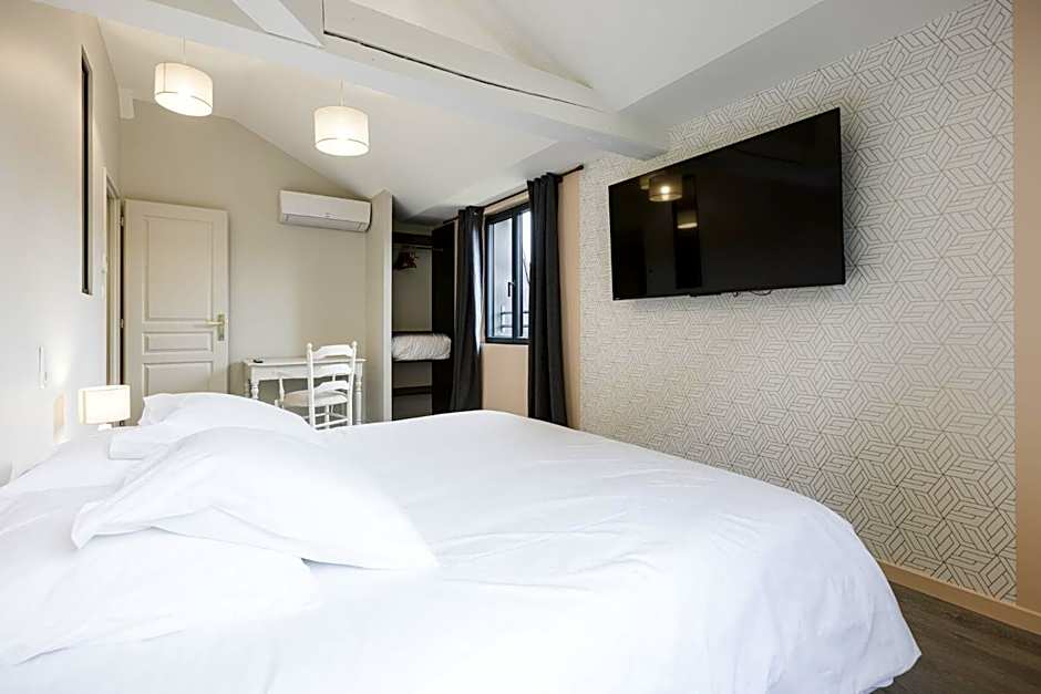 Le Trèfle à Quatre Feuilles