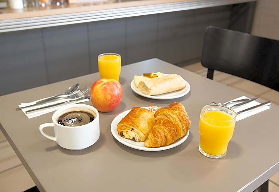 B&B HOTEL Louveciennes