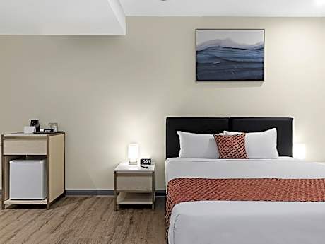 Family Standard Room with One King and One Queen Beds