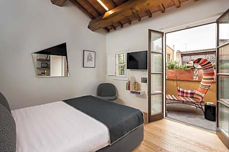 Deluxe Double Room with Balcony