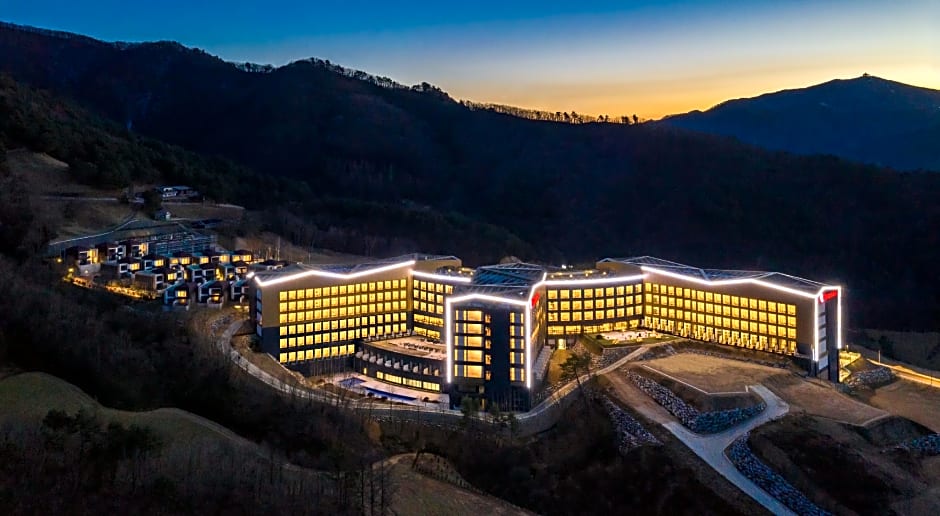 Ramada Hotel & Suites by Wyndham Gangwon Pyeongchang