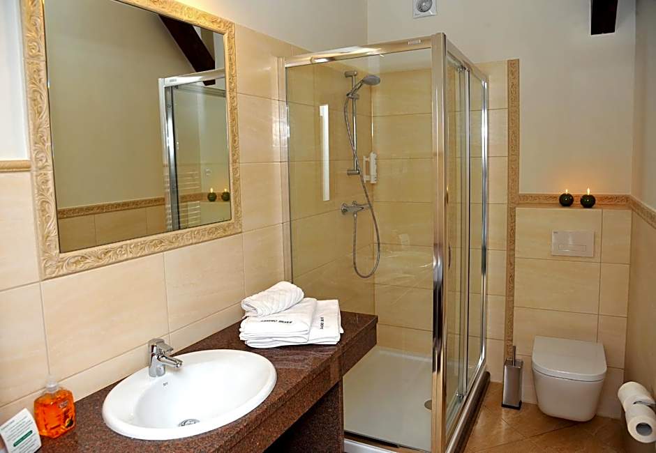 Hotel Sandro Silver & Spichlerz Antoniny