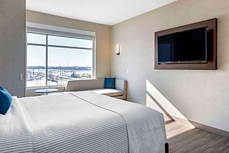 Junior Suite, 1 King Bed with Sofa bed, Non Smoking (1 King Bed and 1 Double Sofa Bed)